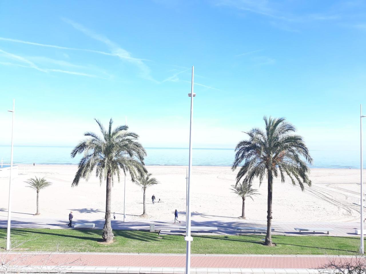Infante Primera Linea Gandia Playa Solo Familias Playa de Gandia المظهر الخارجي الصورة