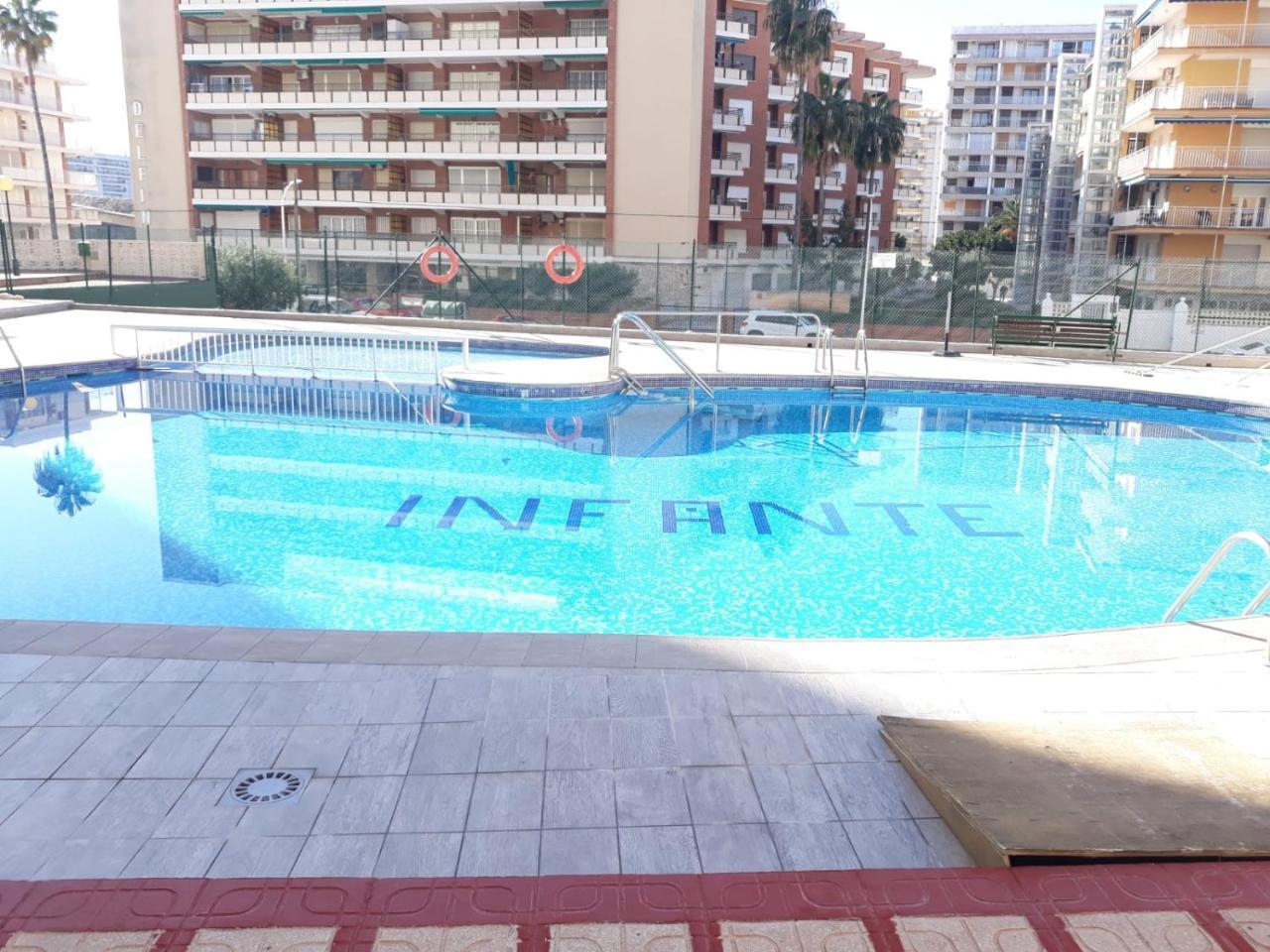 Infante Primera Linea Gandia Playa Solo Familias Playa de Gandia المظهر الخارجي الصورة