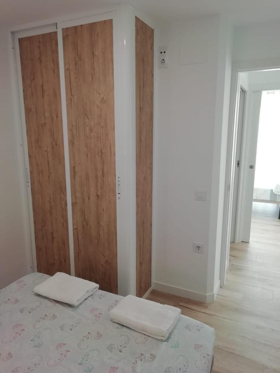 Infante Primera Linea Gandia Playa Solo Familias Playa de Gandia المظهر الخارجي الصورة