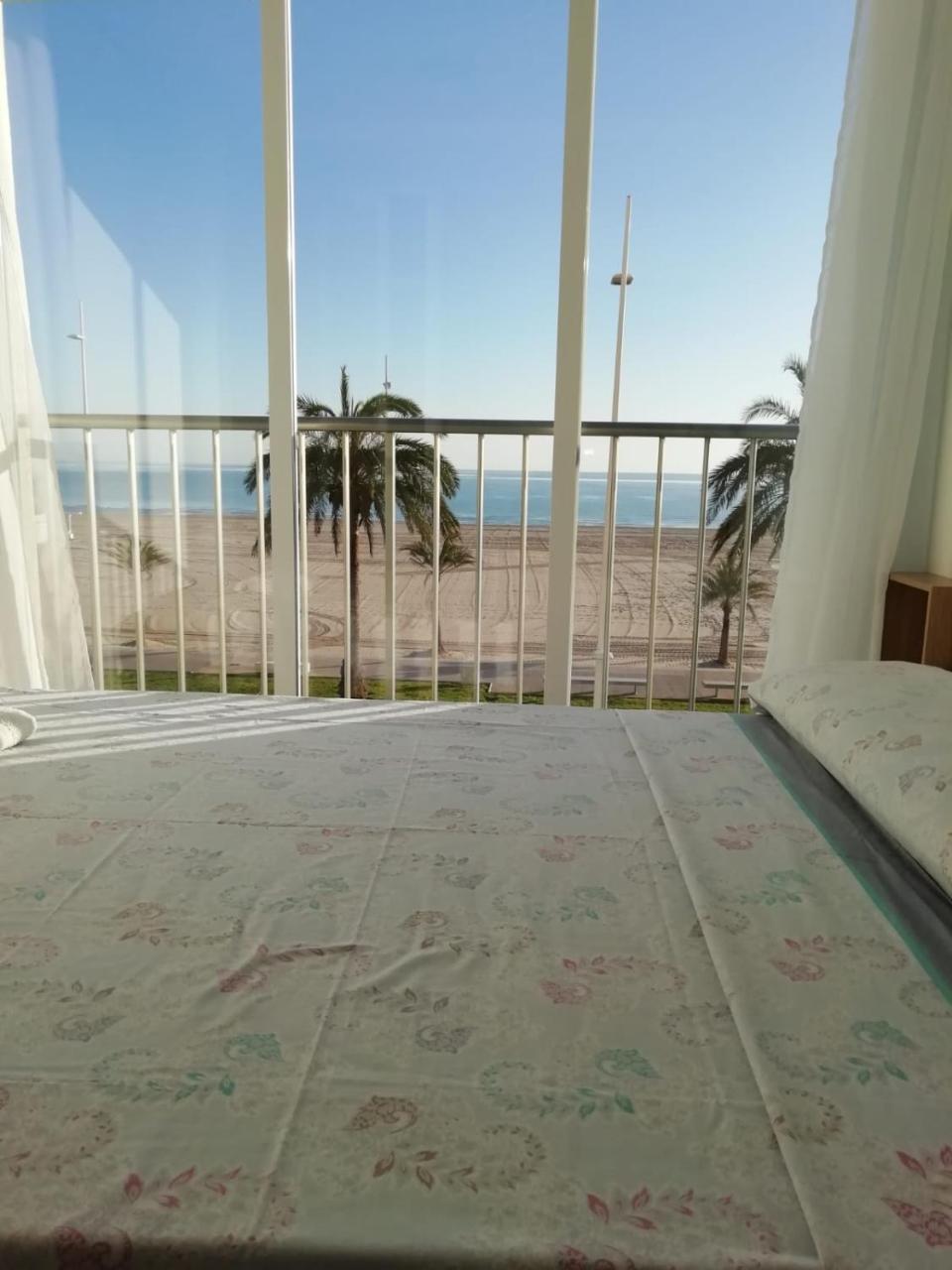 Infante Primera Linea Gandia Playa Solo Familias Playa de Gandia المظهر الخارجي الصورة