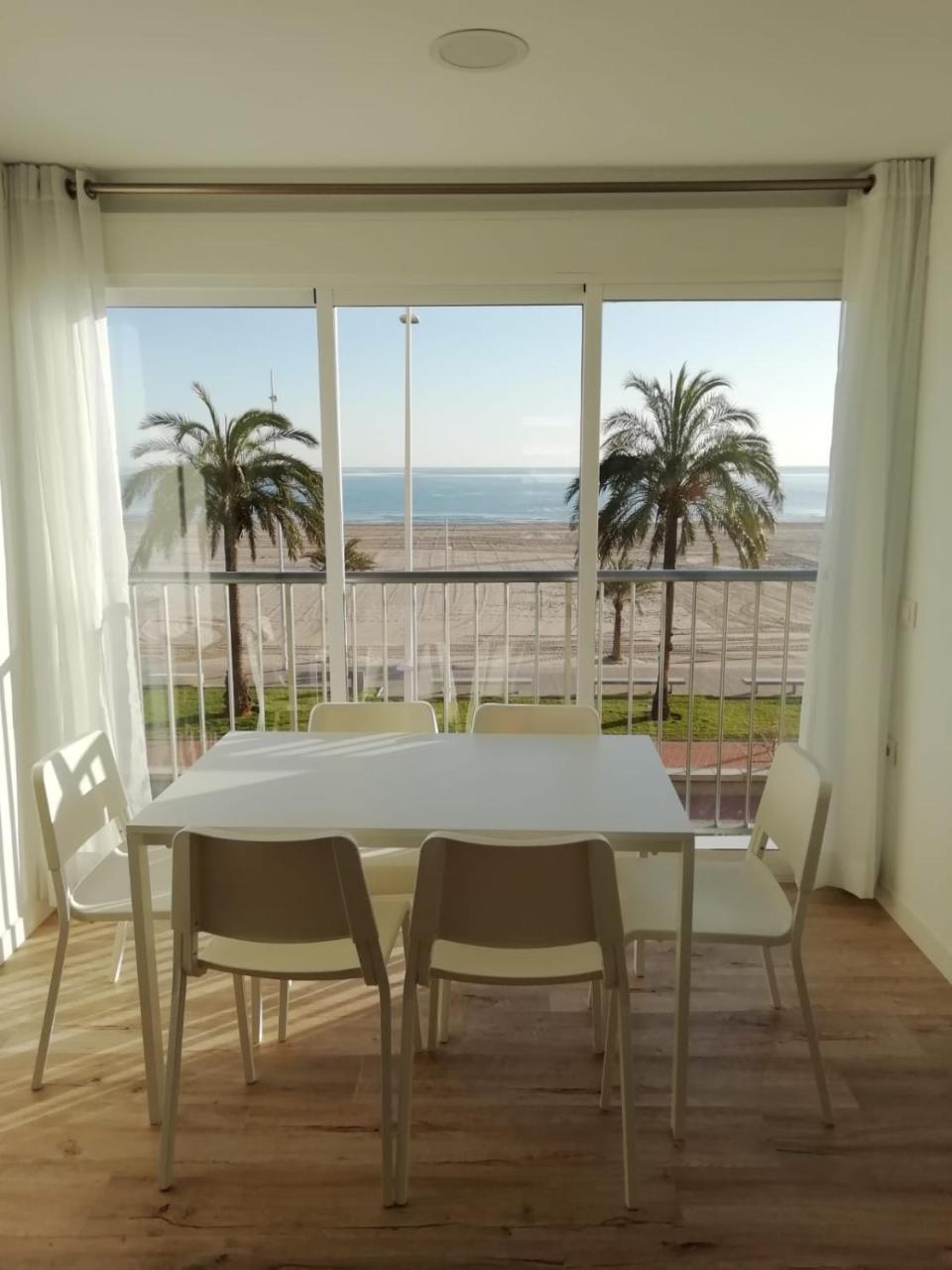 Infante Primera Linea Gandia Playa Solo Familias Playa de Gandia المظهر الخارجي الصورة