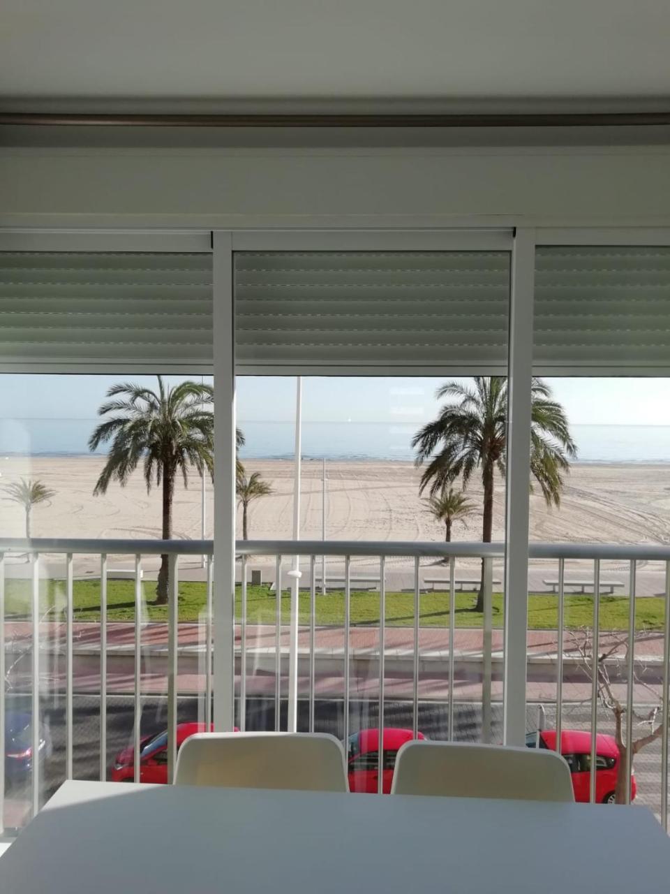 Infante Primera Linea Gandia Playa Solo Familias Playa de Gandia المظهر الخارجي الصورة