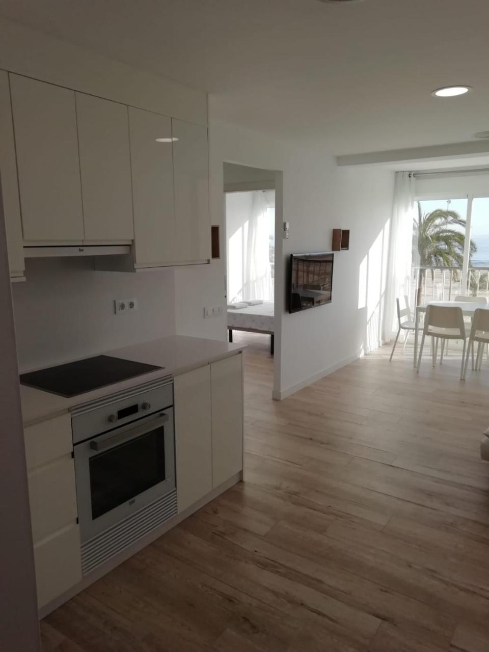 Infante Primera Linea Gandia Playa Solo Familias Playa de Gandia المظهر الخارجي الصورة
